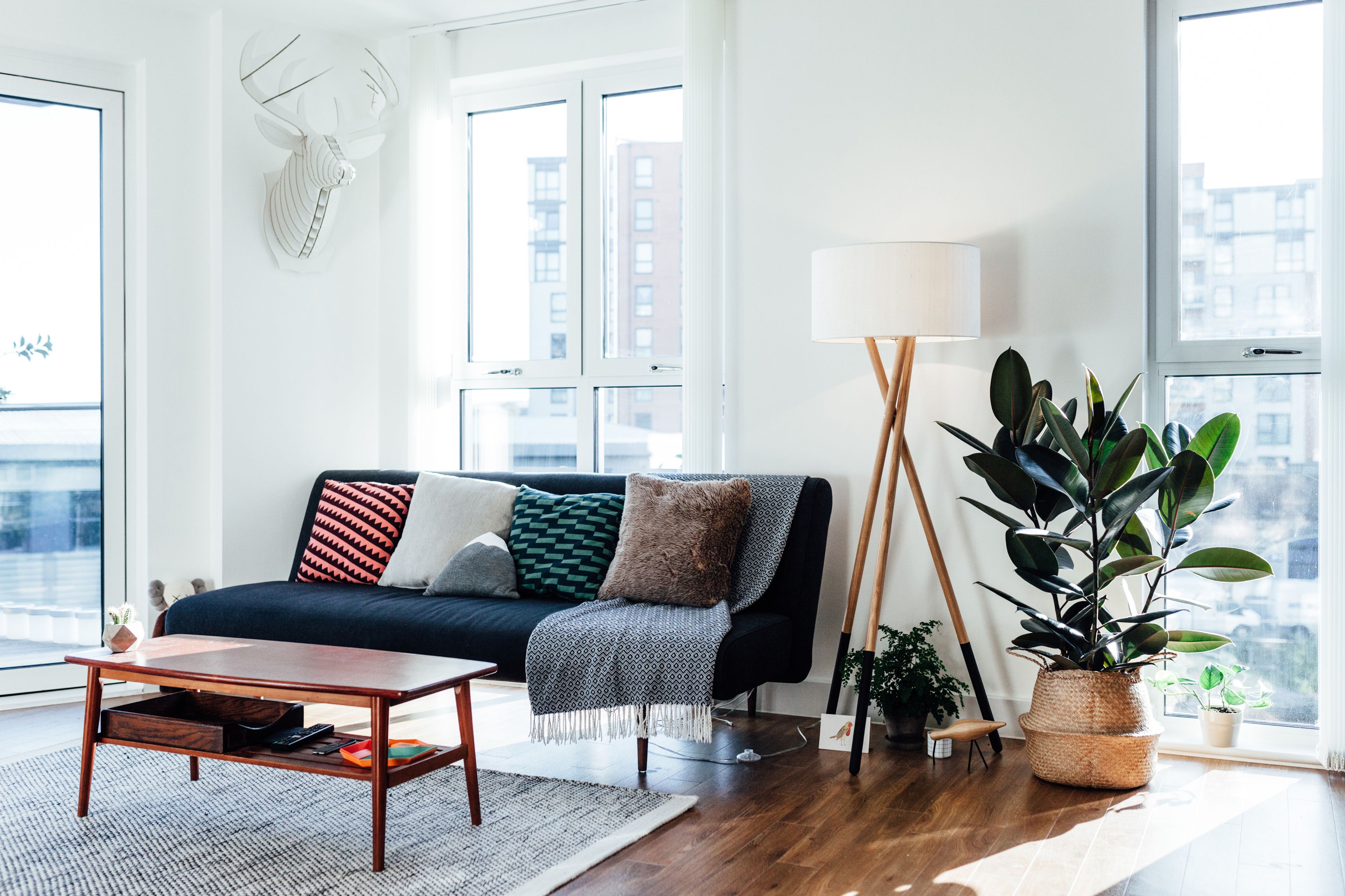 Tired of Paying Retail? Find Cheap Furniture Online